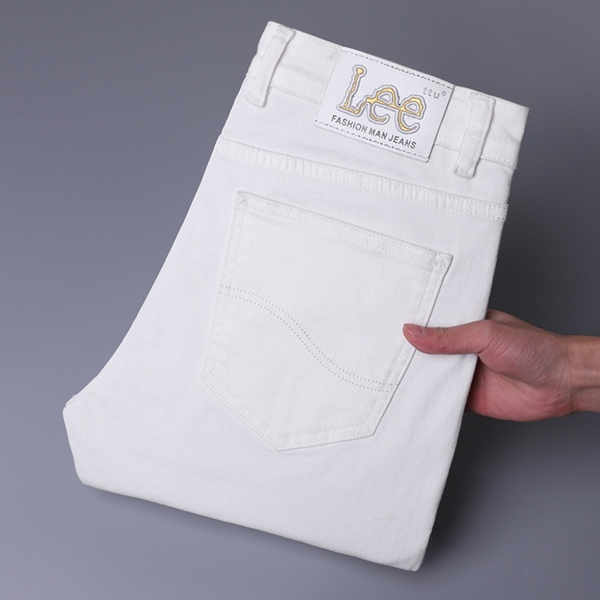 ブランドジーンズ正面デザイン